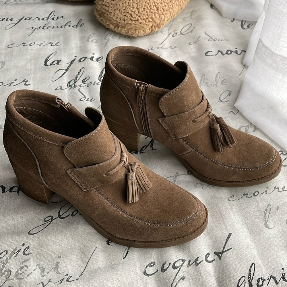 NEW leather moccasins by Nine West